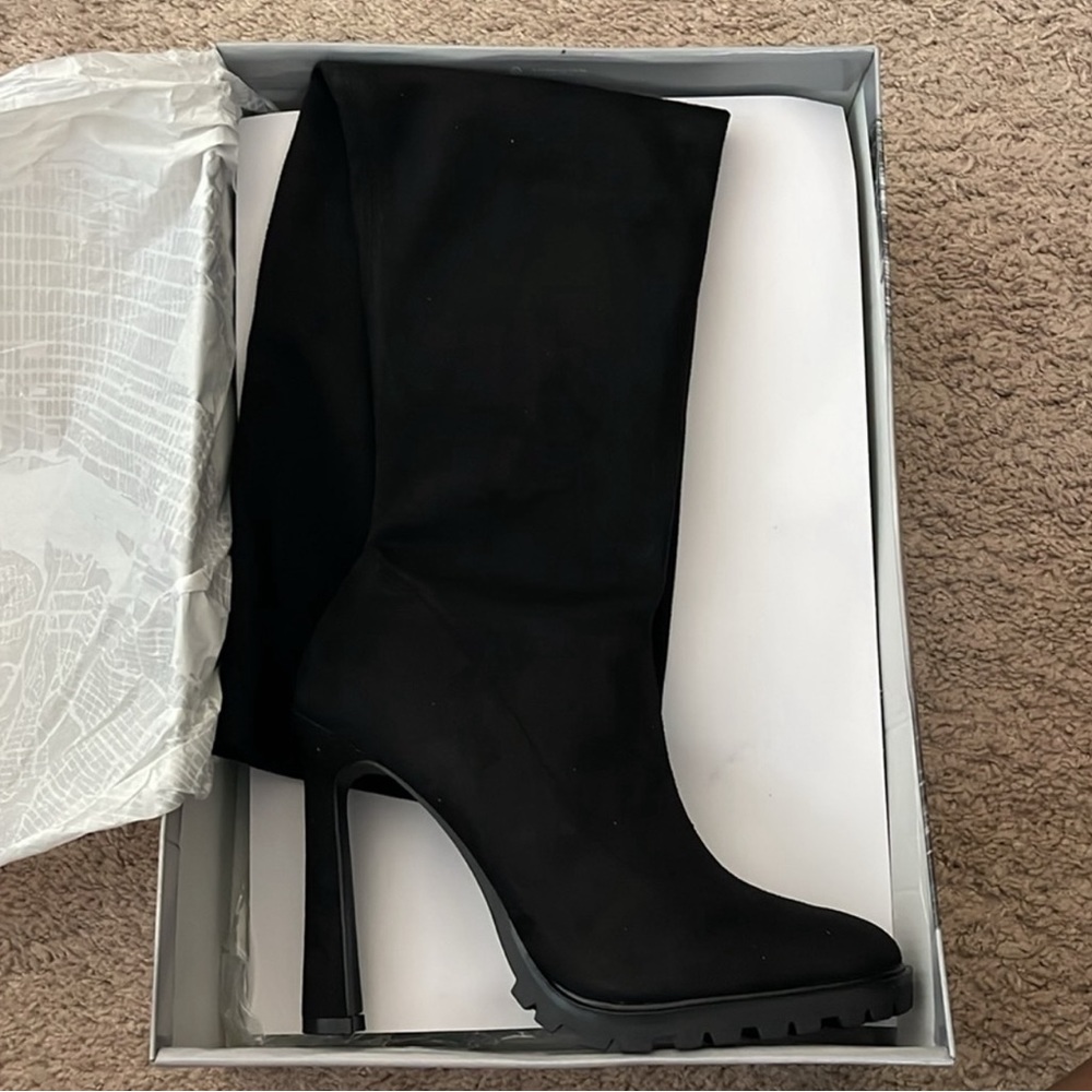 WOMEN SHOE